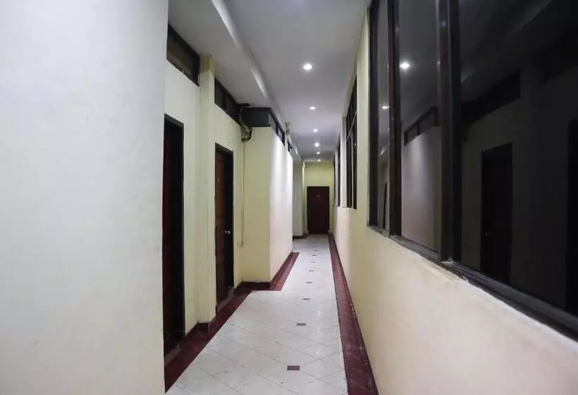 Mona Plaza Hotel By Oyo Rooms