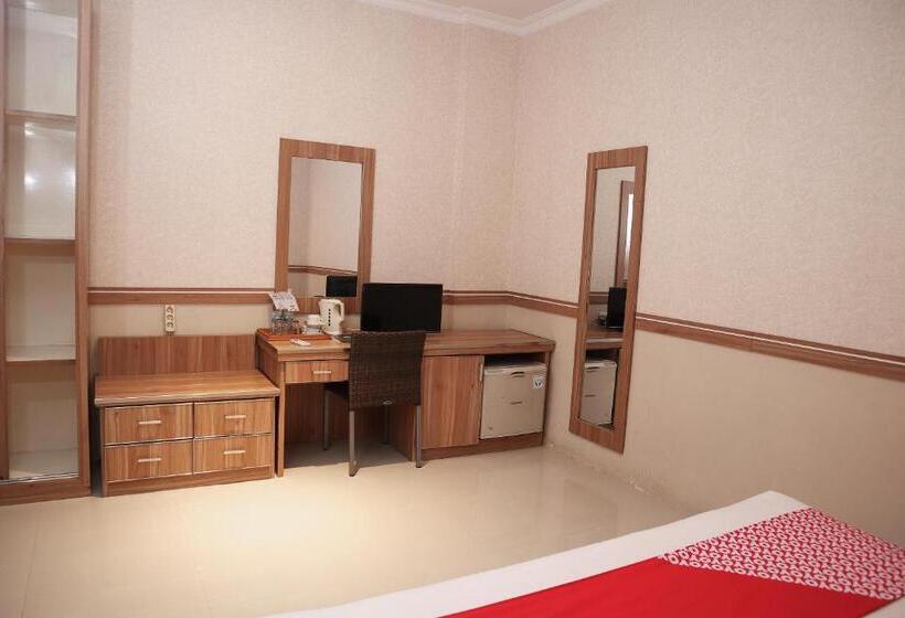 Mona Plaza Hotel By Oyo Rooms