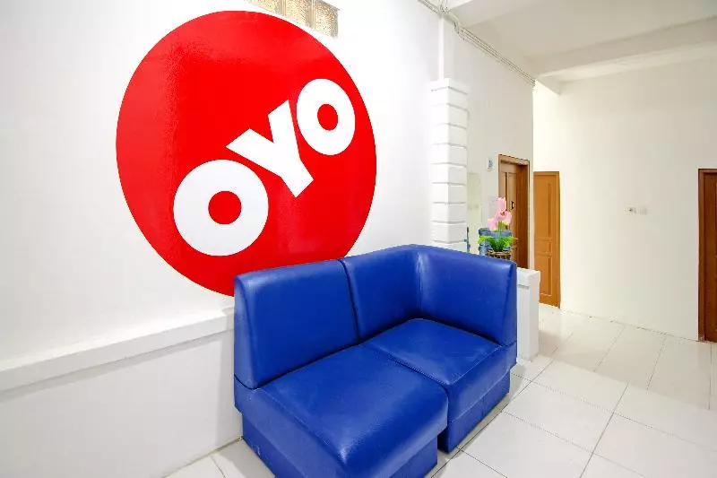 پانسیون Rumah Mumu Kost & Homestay By Oyo Rooms