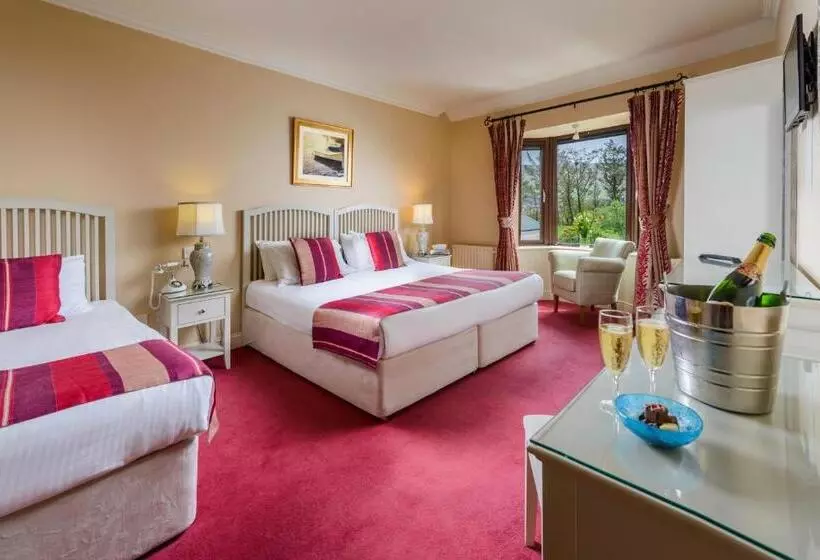 The Moorings Hotel & Seafood Restaurant