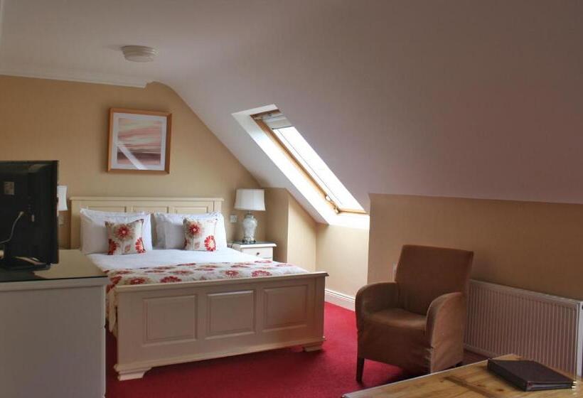 The Moorings Hotel & Seafood Restaurant