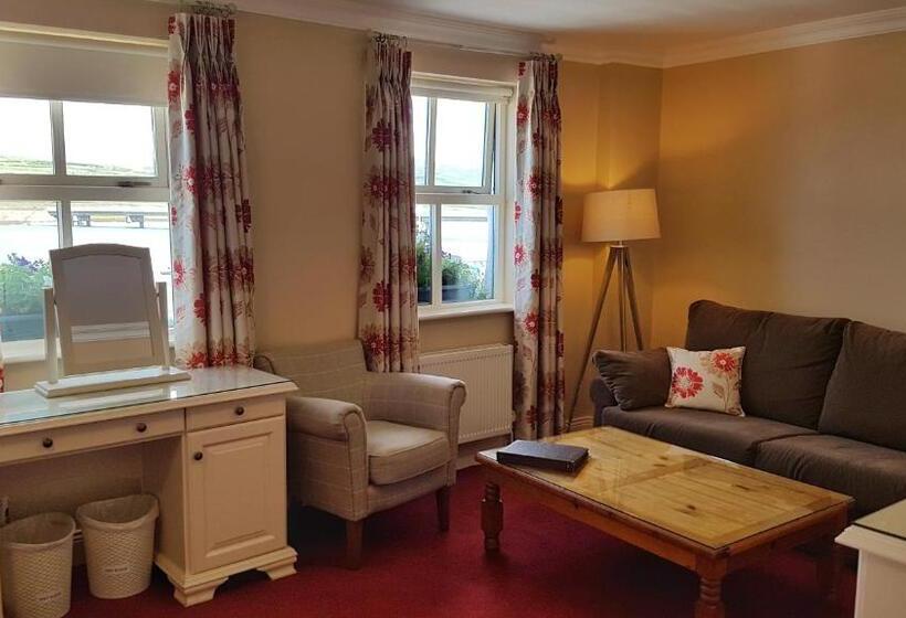 The Moorings Hotel & Seafood Restaurant