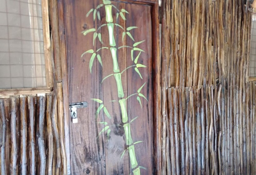 هاستل Diani Banda Cottages