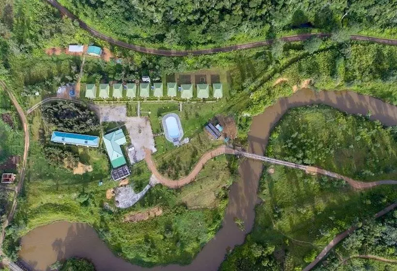 هتل Andasibe Lemurs Lodge