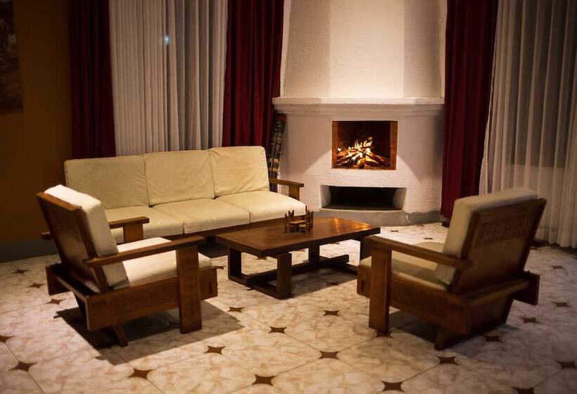 Hotel Andasibe Lemurs Lodge