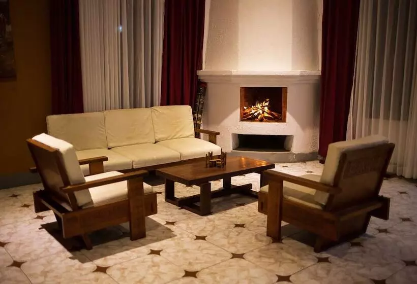 هتل Andasibe Lemurs Lodge