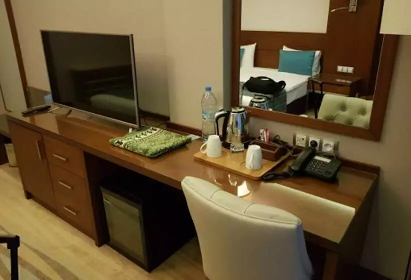 هتل Dar El Aaz Jijel