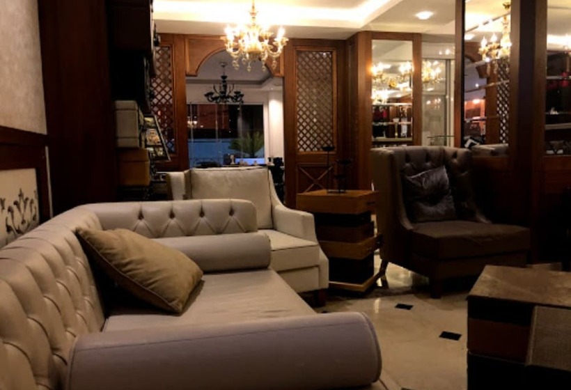 هتل Dar El Aaz Jijel