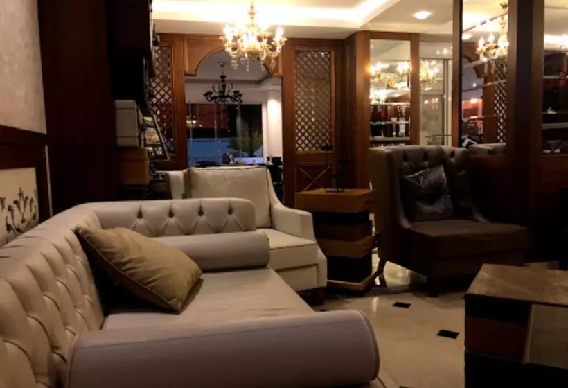 هتل Dar El Aaz Jijel