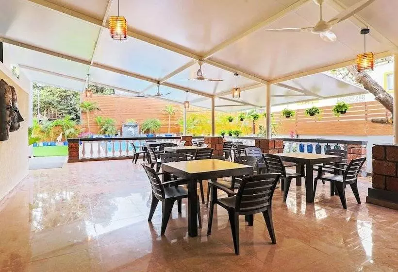 ホテル Treebo Premium Dona Eliza, 700 Metres From Calangute Beach