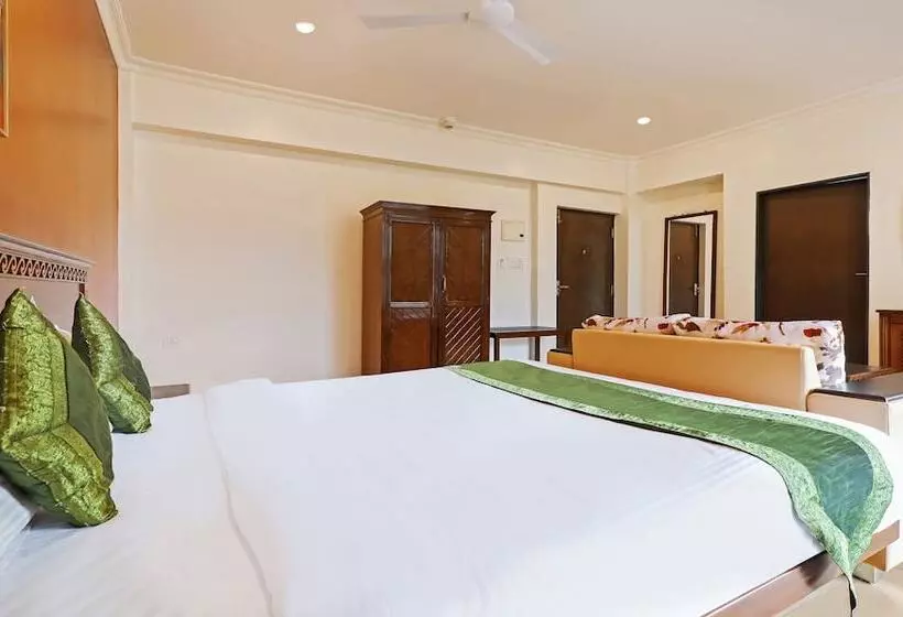 ホテル Treebo Premium Dona Eliza, 700 Metres From Calangute Beach