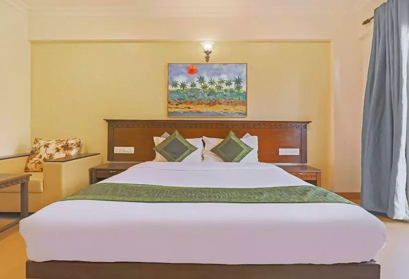 ホテル Treebo Premium Dona Eliza, 700 Metres From Calangute Beach
