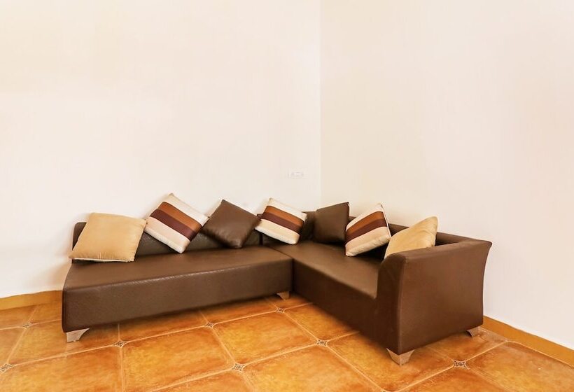 Hotel Treebo Premium Dona Eliza, 700 Metres From Calangute Beach