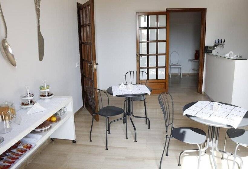 مبيت وإفطار Simonetta's Rooms