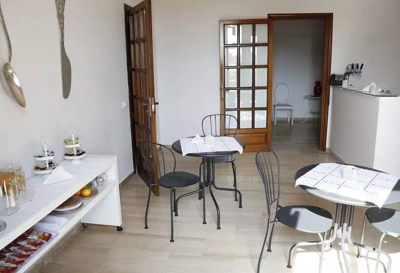 Aamiaismajoitus (B&B) Simonetta's Rooms