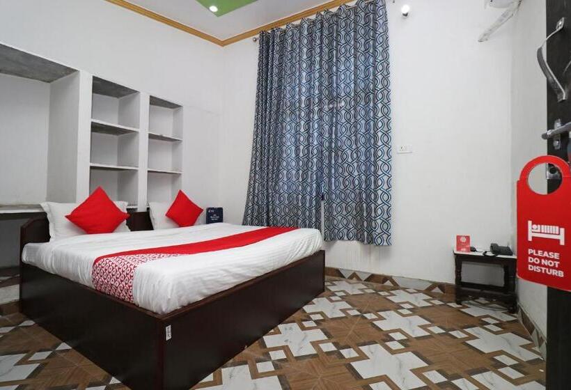 酒店 4 U By Oyo Rooms