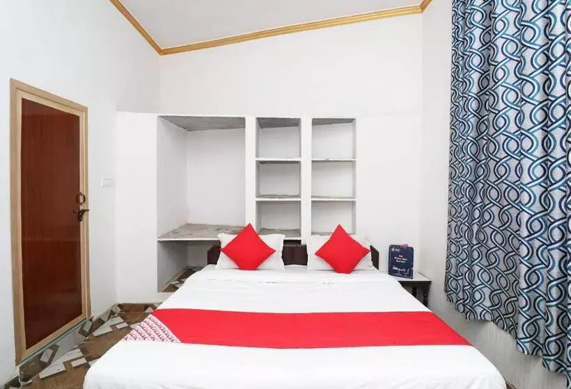 ホテル 4 U By Oyo Rooms