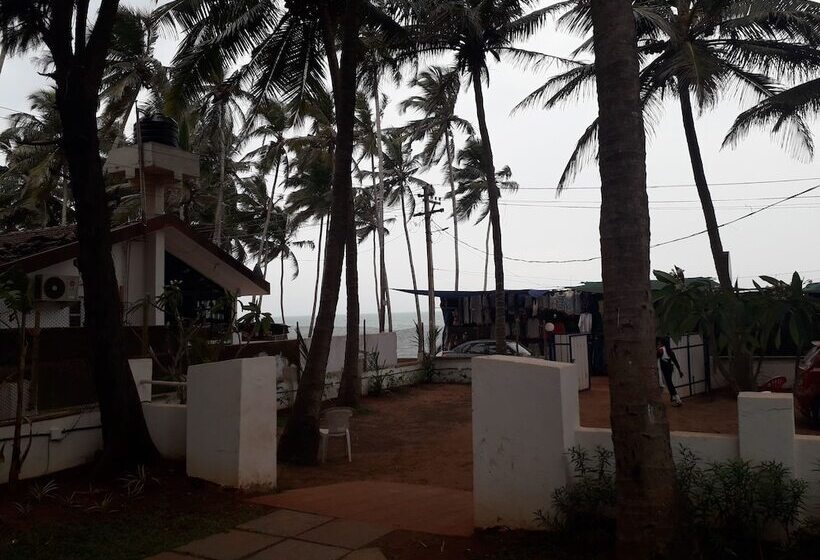 בית מלון כפרי Dhuni Resorts Goa