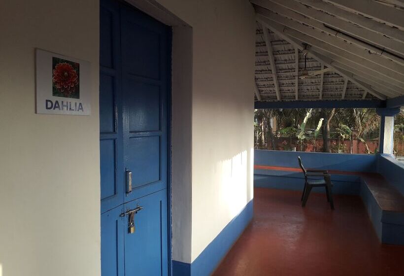 בית מלון כפרי Dhuni Resorts Goa