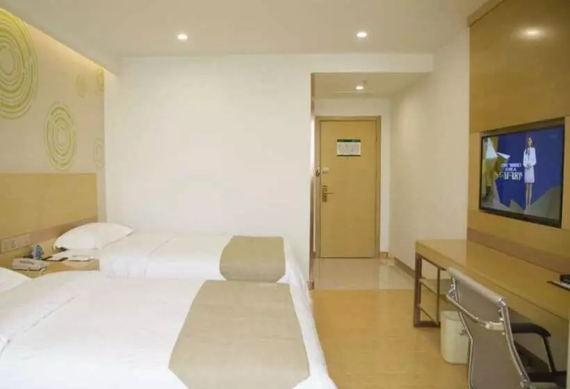 هتل Greentree Inn Jinan Yaoqiang Airport Airport Road Business