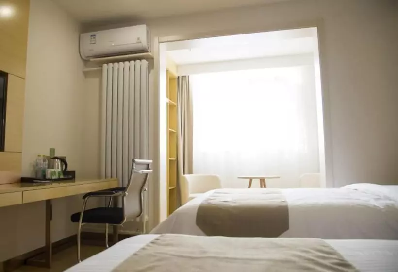 هتل Greentree Inn Jinan Yaoqiang Airport Airport Road Business