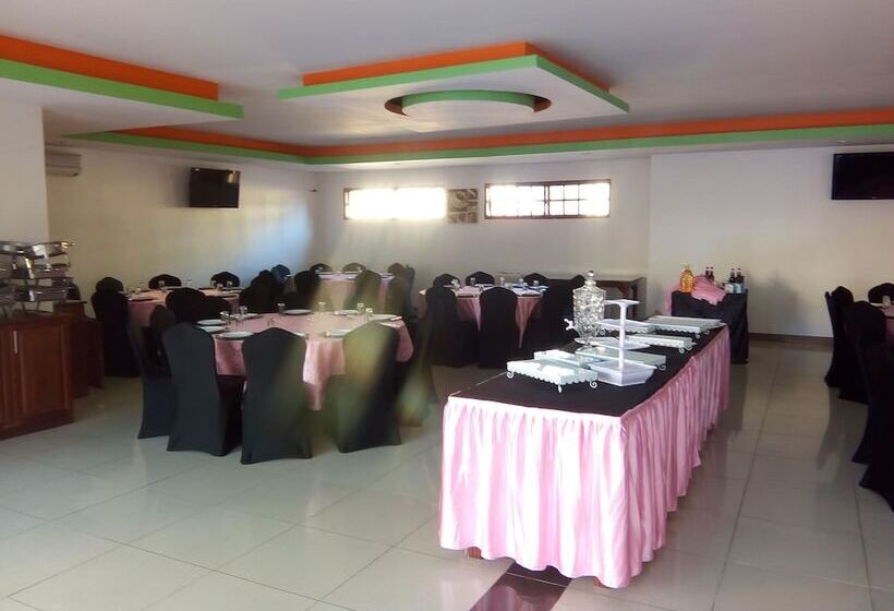 ホテル Pensao Martins