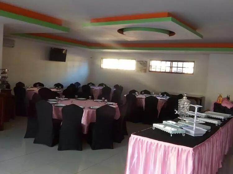 هتل Pensao Martins