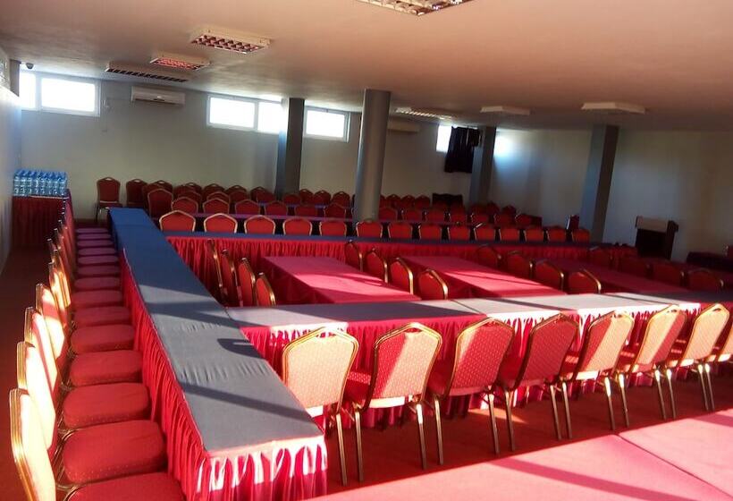 ホテル Pensao Martins