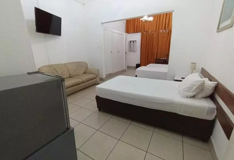 هتل Pensao Martins