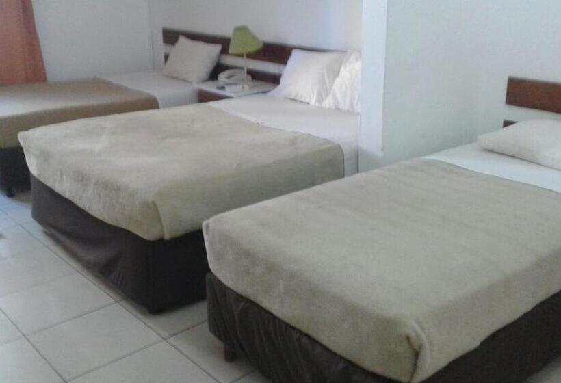 ホテル Pensao Martins