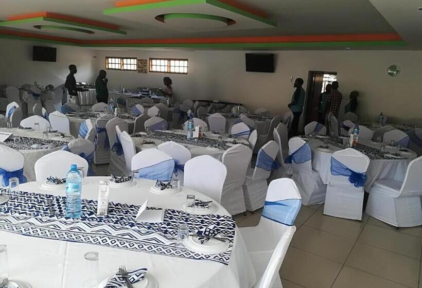 ホテル Pensao Martins