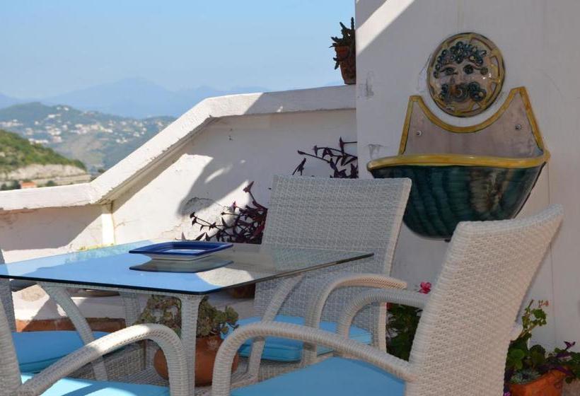 مبيت وإفطار La Soffitta Sul Mare