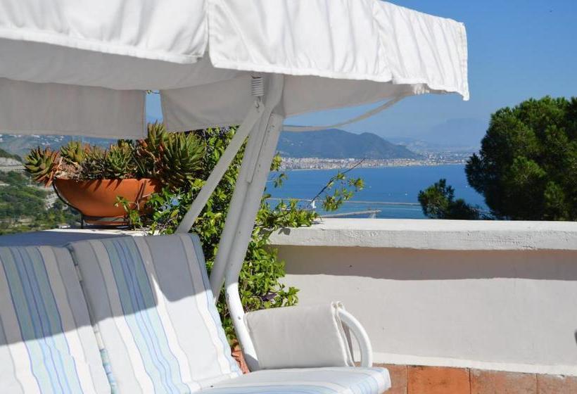 مبيت وإفطار La Soffitta Sul Mare