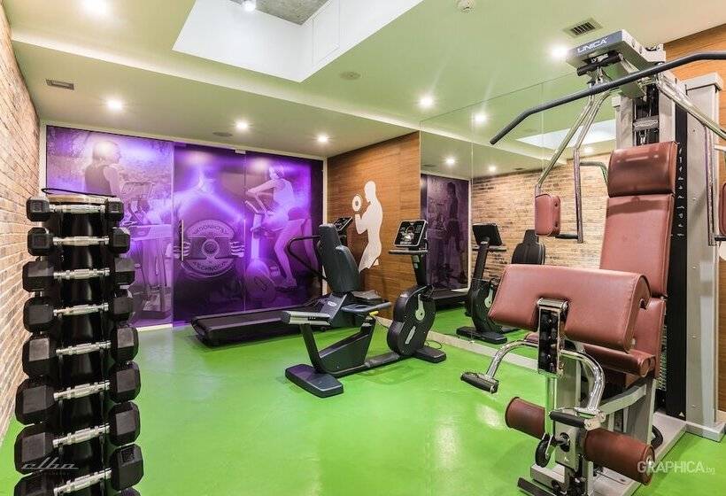 103 Degrees Hotel & Spa