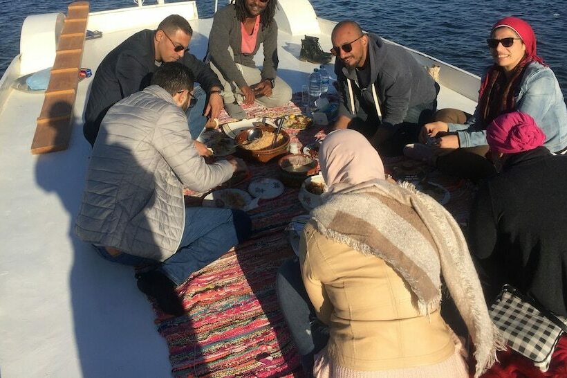 تختخواب و صبحانه Nubian Kindom Aragheed House