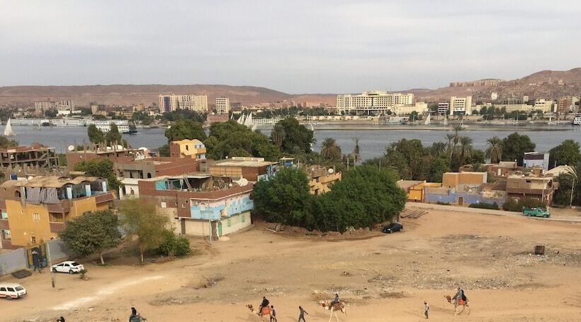 تختخواب و صبحانه Nubian Kindom Aragheed House