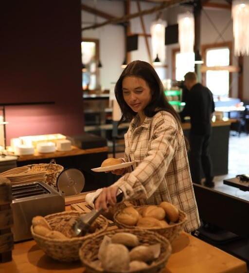 Bodetaler Basecamp Lodge   Bergsport  Und Naturerlebnis