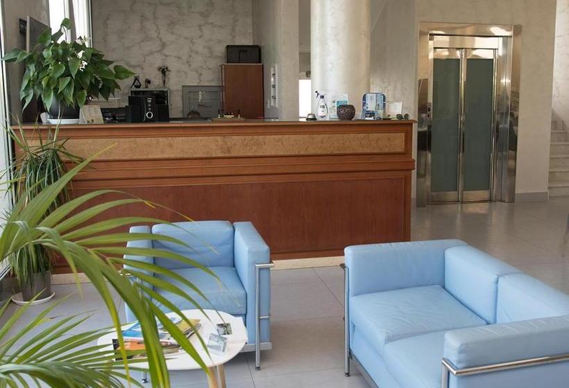 簡易ホテル Aurora