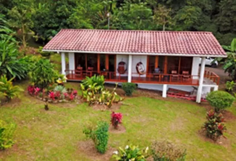 Hotelli Ceiba Tree Lodge