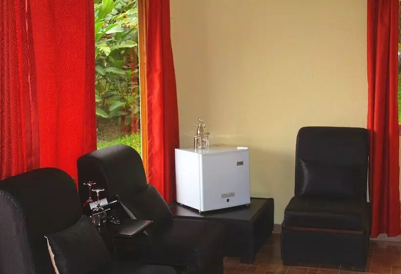 Hotelli Ceiba Tree Lodge