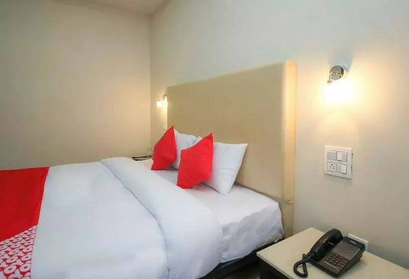ホテル Dal Lake Resort By Oyo
