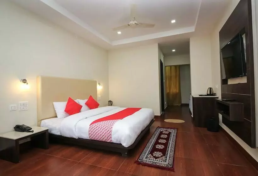 ホテル Dal Lake Resort By Oyo