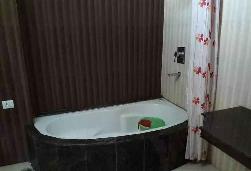 Fabhotel Raj Residency Ii