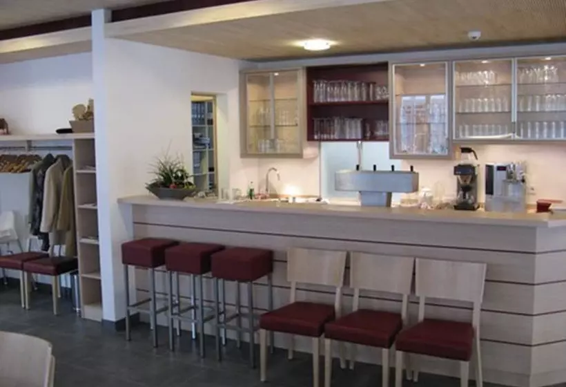 Hotelli Gasthof Goldener Adler