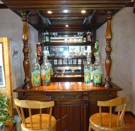 هتل Hôtel L Ecrin