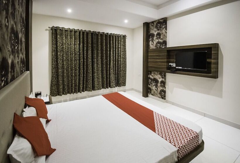 هتل Oyo 23571 Jai Bhawani