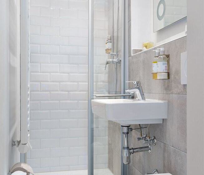 هتل Trip Inn Boutique Rubens