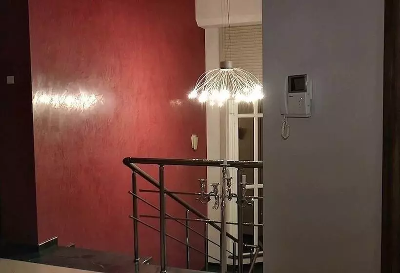 هتل Villa Courtyard