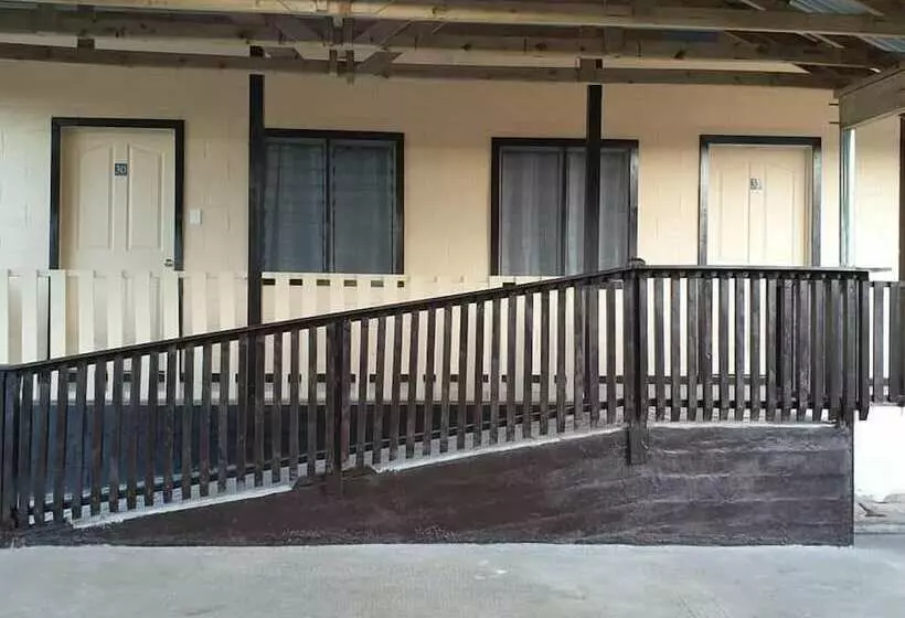 Transit Motel   Hostel