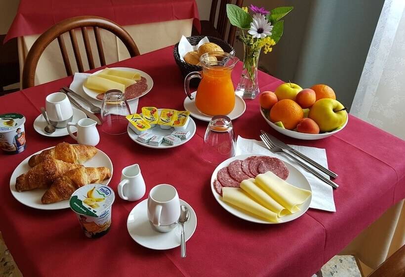 Хостел Albergo Meuble  Olivi